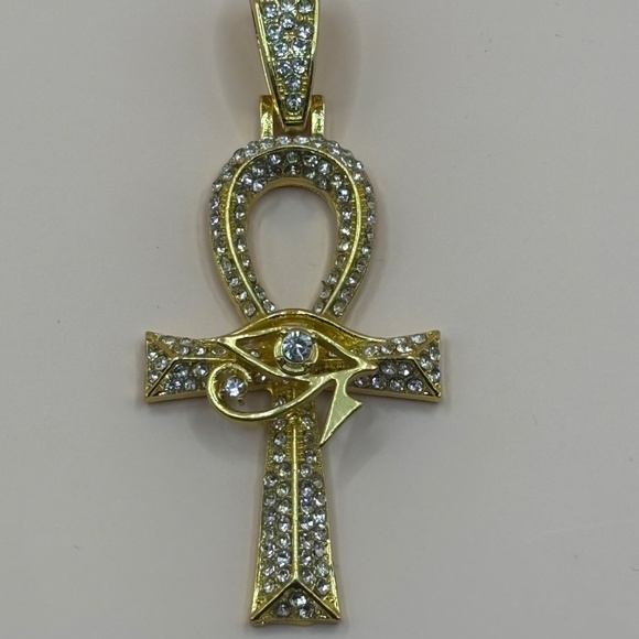 Gold plated Iced out 3A CZ Ankh pendant free chain included - Picture 4 of 5